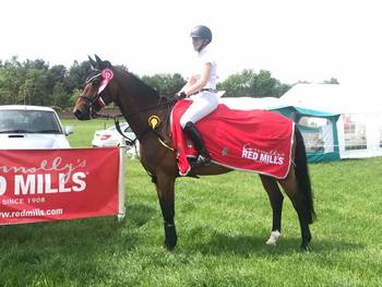 Annabel Shields wins the Connolly’s RED MILLS Senior Newcomers Second Round at the North Yorkshire Area Show